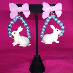NWOT Bunnies and Bows Earrings
